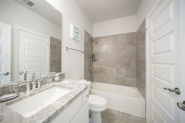 506 Winners Circle, Rowlett, TX 75088