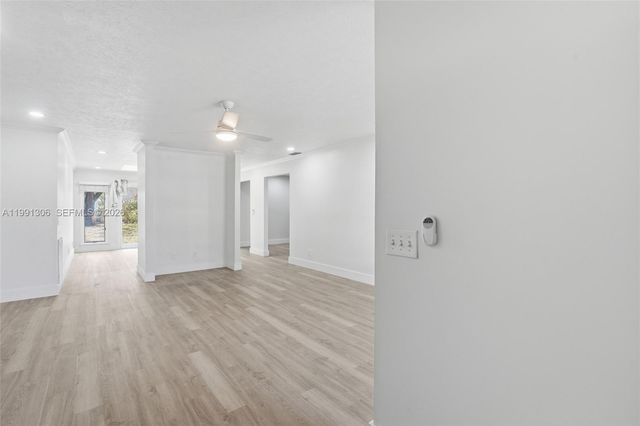 210 E SUGARLAND CIR, Clewiston, FL 33440