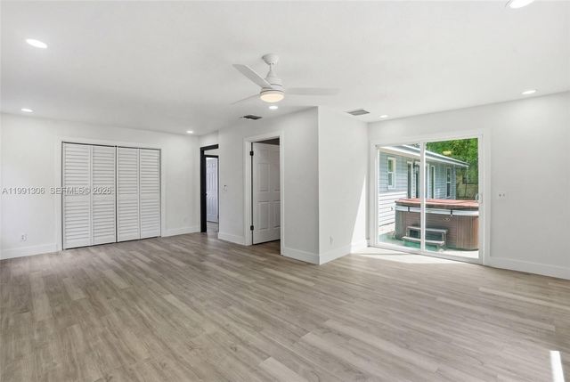 210 E SUGARLAND CIR, Clewiston, FL 33440