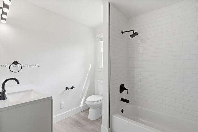 210 E SUGARLAND CIR, Clewiston, FL 33440