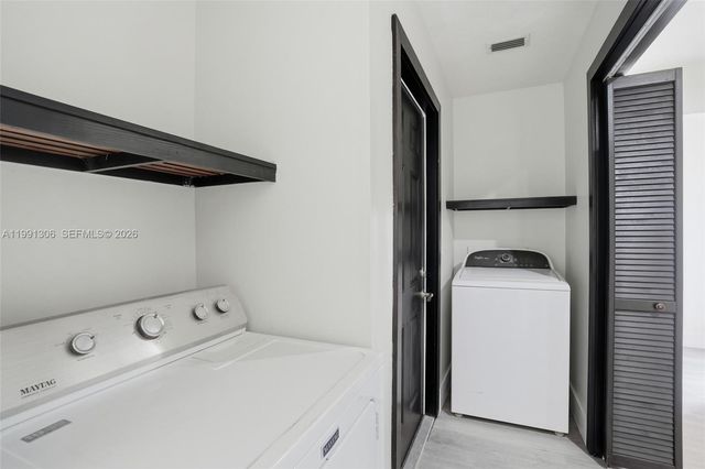 210 E SUGARLAND CIR, Clewiston, FL 33440