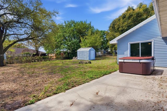 210 E SUGARLAND CIR, Clewiston, FL 33440