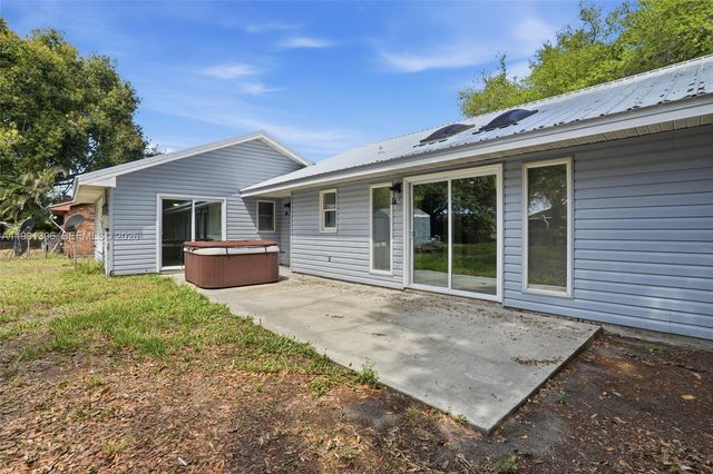 210 E SUGARLAND CIR, Clewiston, FL 33440