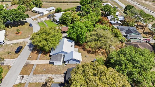 210 E SUGARLAND CIR, Clewiston, FL 33440