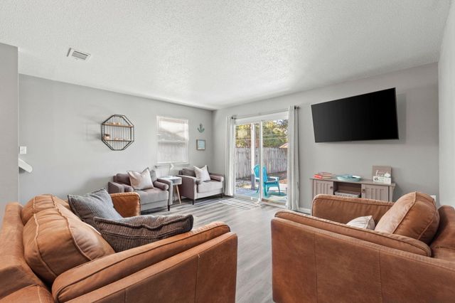 144 SE Scottwood Drive, Fort Walton Beach, FL 32548