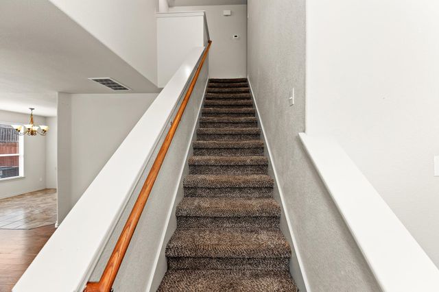 2410 Great Oaks DR 202, Round Rock, TX 78681