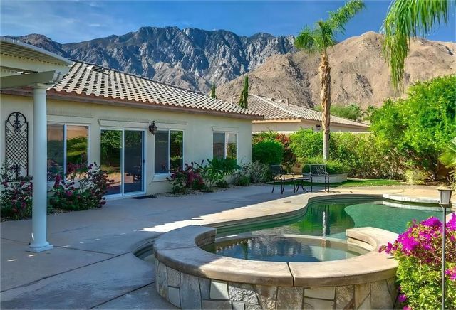 988 Alta, Palm Springs, CA 92262