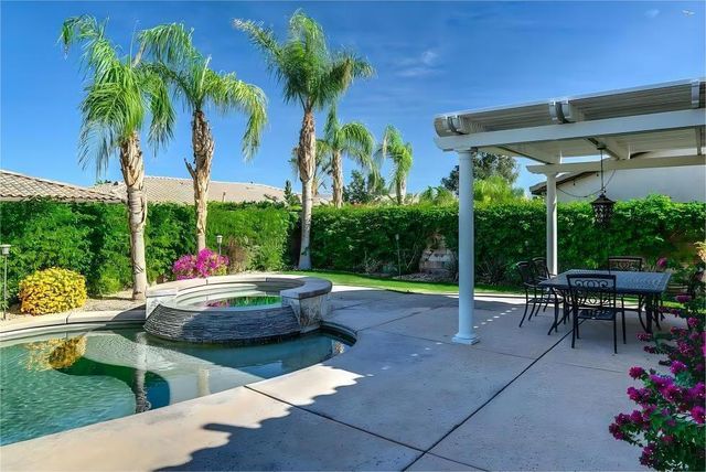 988 Alta, Palm Springs, CA 92262