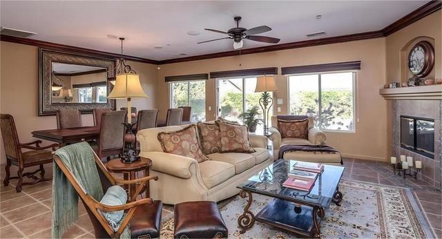 988 Alta, Palm Springs, CA 92262