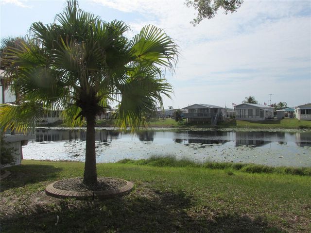 15 RED QUILL CIRCLE, Lake Wales, FL 33898