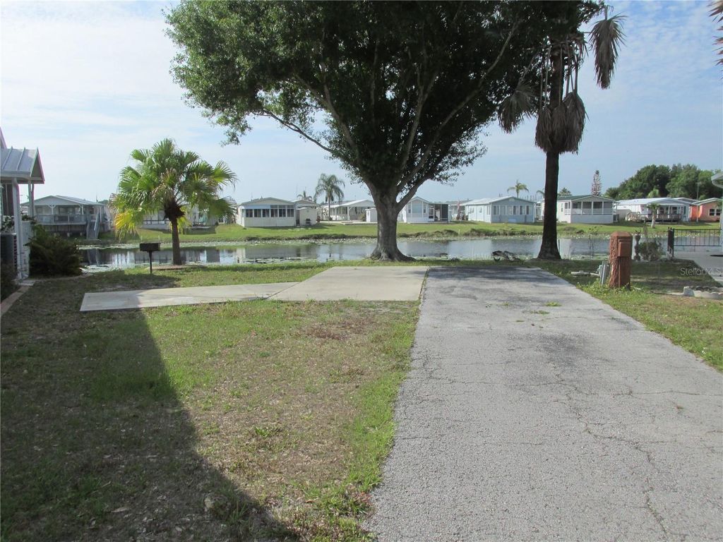 15 RED QUILL CIRCLE, Lake Wales, FL 33898