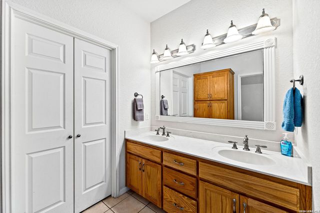 544 JO LYNN LN, New Braunfels, TX 78130