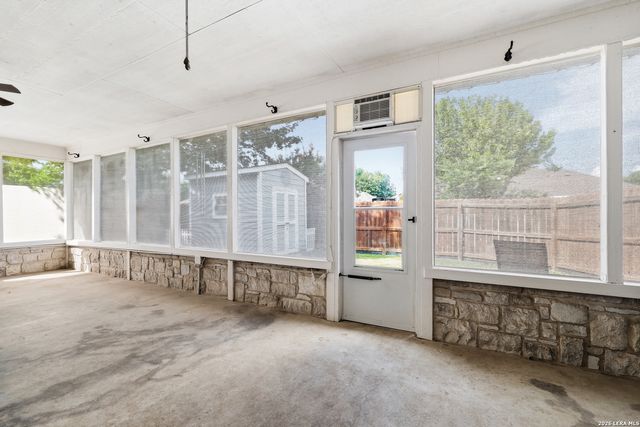 544 JO LYNN LN, New Braunfels, TX 78130