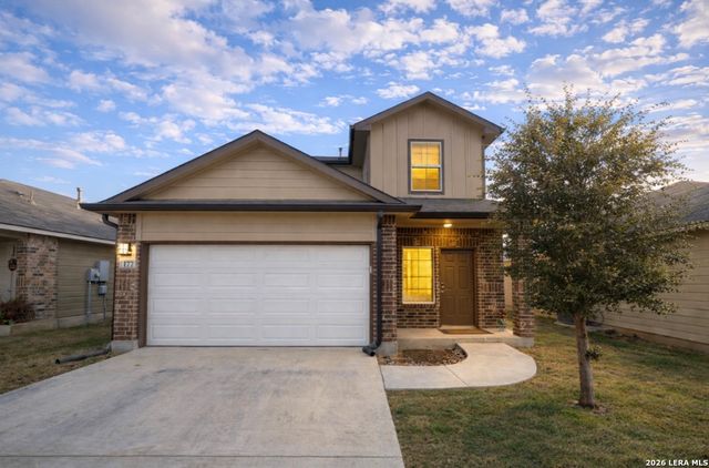 177 Middle Green, Floresville, TX 78114