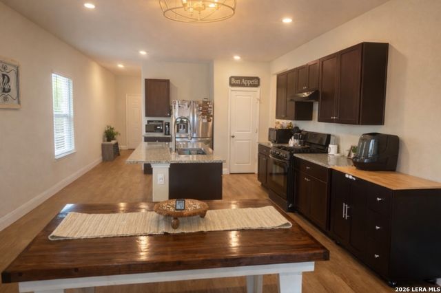 177 Middle Green, Floresville, TX 78114