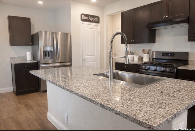 177 Middle Green, Floresville, TX 78114