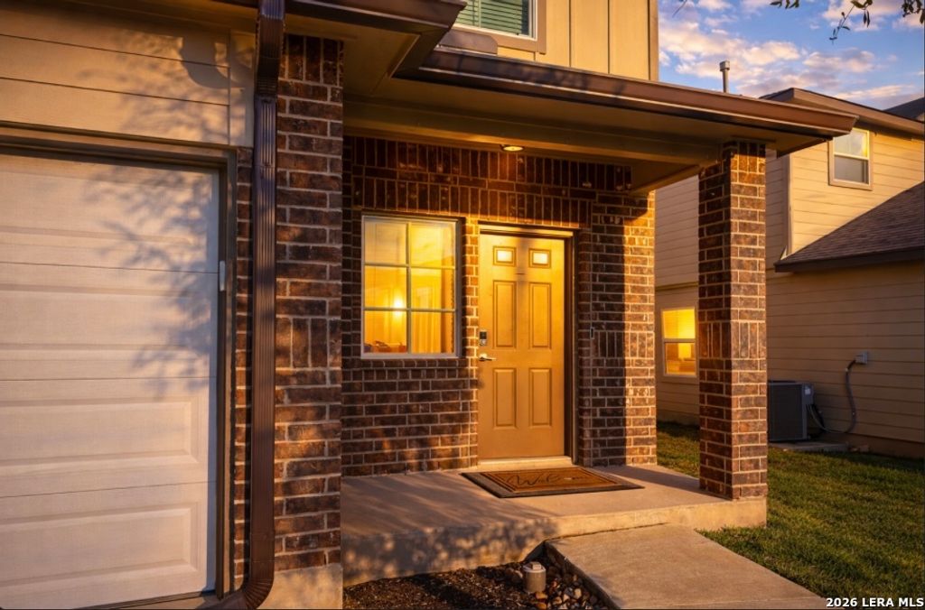 177 Middle Green, Floresville, TX 78114