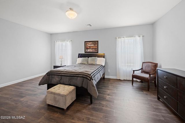 1085 W Valley Meadow Lane, Sahuarita, AZ 85629
