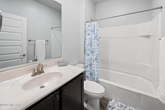 1085 W Valley Meadow Lane, Sahuarita, AZ 85629
