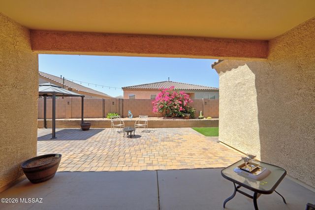1085 W Valley Meadow Lane, Sahuarita, AZ 85629