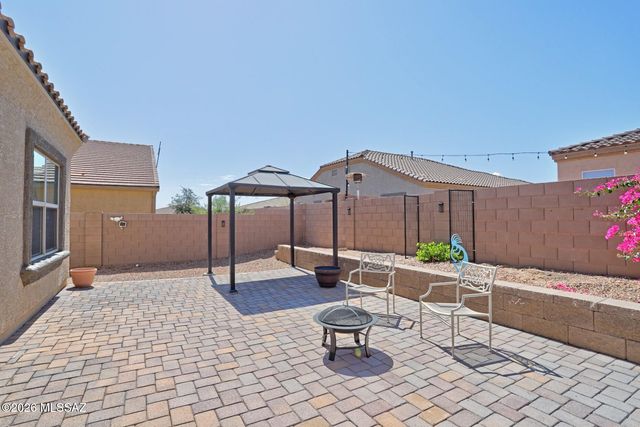 1085 W Valley Meadow Lane, Sahuarita, AZ 85629