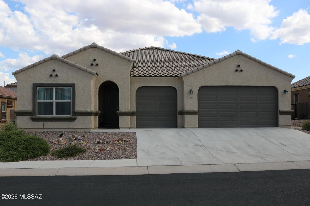 1085 W Valley Meadow Lane, Sahuarita, AZ 85629