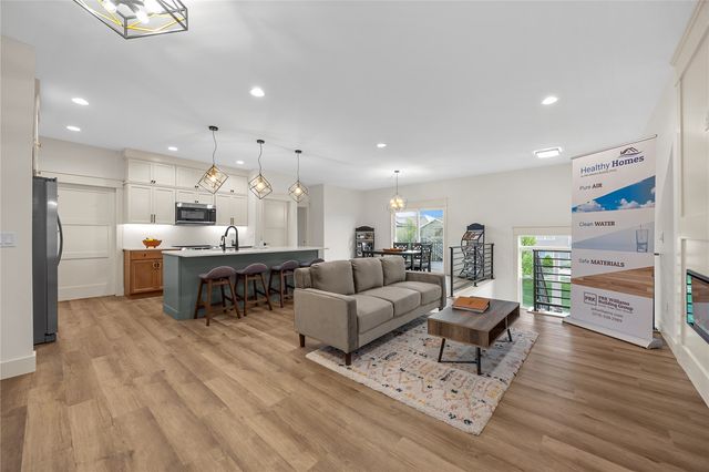 4374 Hastings Drive, Marion, IA 52302