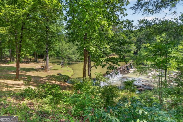 1697 Millers Mill Road, Stockbridge, GA 30281