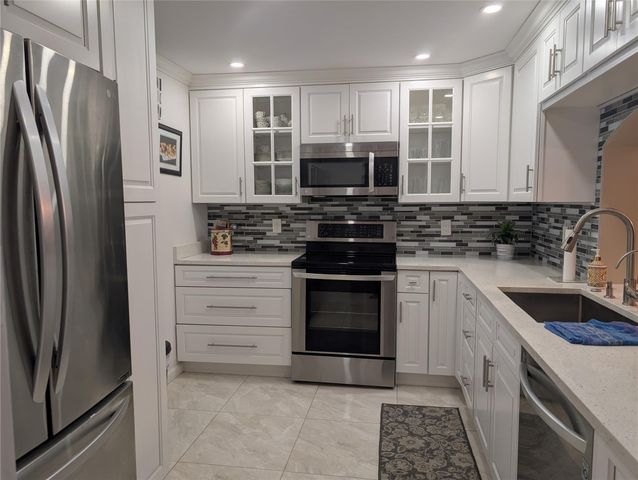 1024 SE 5th Avenue 308, Dania Beach, FL 33004