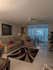1024 SE 5th Avenue 308, Dania Beach, FL 33004