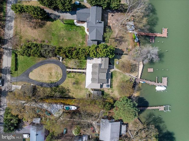1862 CEDAR RD, Pasadena, MD 21122