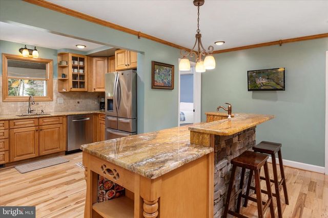 1862 CEDAR RD, Pasadena, MD 21122