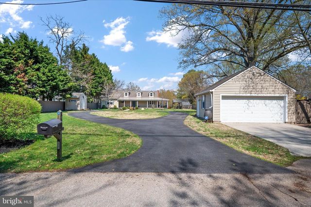 1862 CEDAR RD, Pasadena, MD 21122