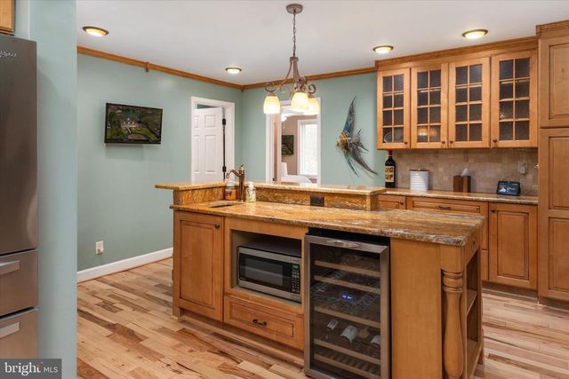 1862 CEDAR RD, Pasadena, MD 21122
