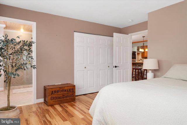1862 CEDAR RD, Pasadena, MD 21122