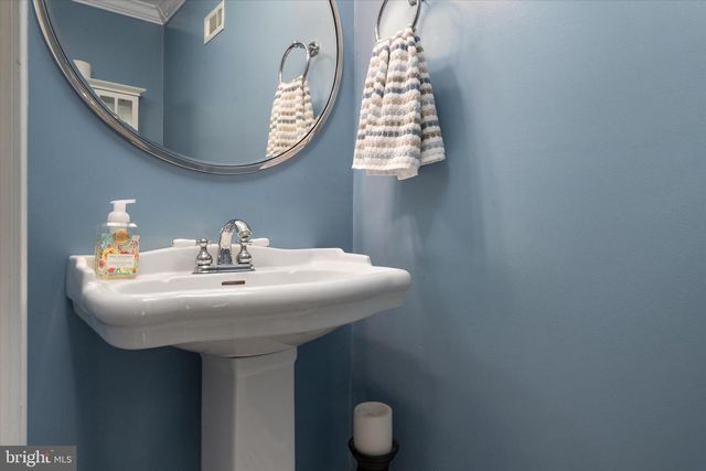 1862 CEDAR RD, Pasadena, MD 21122