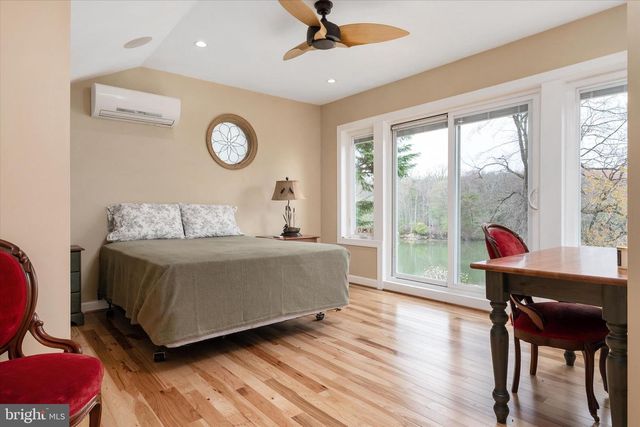 1862 CEDAR RD, Pasadena, MD 21122
