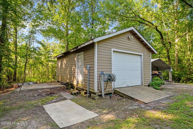 777 Breezy Shore Road, Bath, NC 27808
