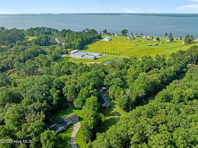 777 Breezy Shore Road, Bath, NC 27808