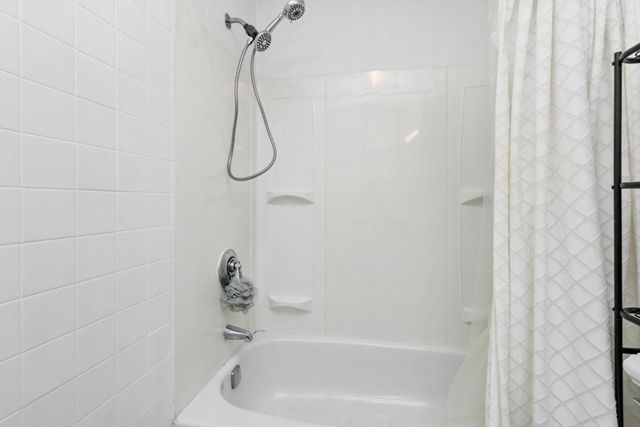 466 Commonwealth Ave 205, Boston, MA 02215