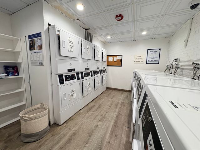 466 Commonwealth Ave 205, Boston, MA 02215