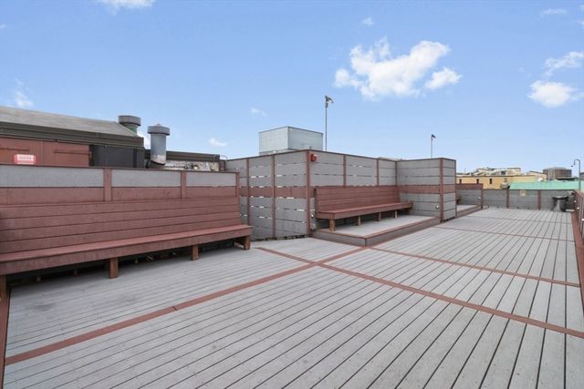 466 Commonwealth Ave 205, Boston, MA 02215