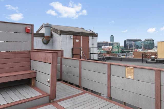 466 Commonwealth Ave 205, Boston, MA 02215