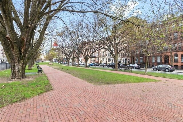 466 Commonwealth Ave 205, Boston, MA 02215