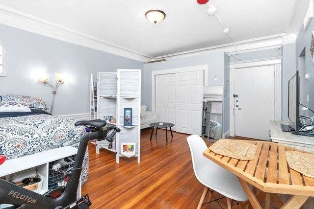 466 Commonwealth Ave 205, Boston, MA 02215