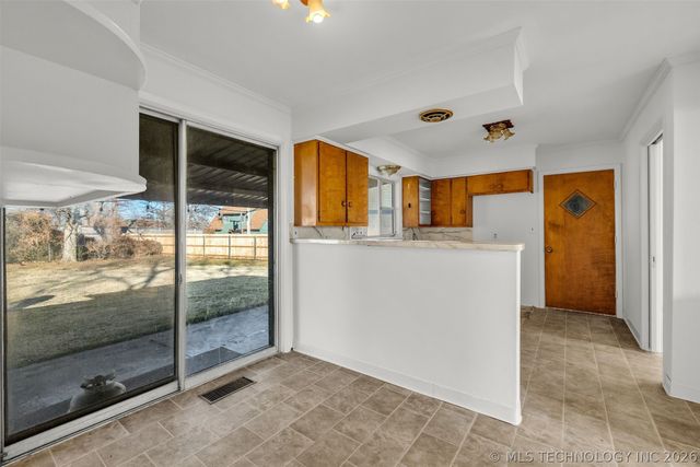 804 N Main Street, Broken Arrow, OK 74012