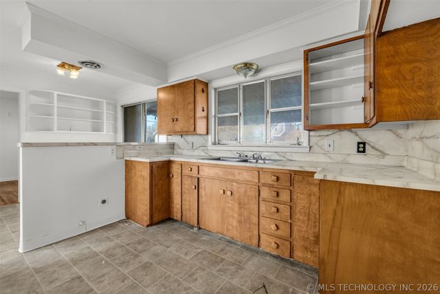 804 N Main Street, Broken Arrow, OK 74012