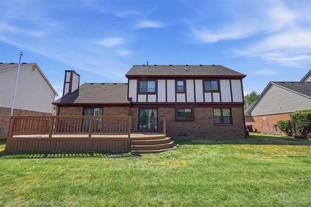19176 Fairlane Court, Livonia, MI 48152