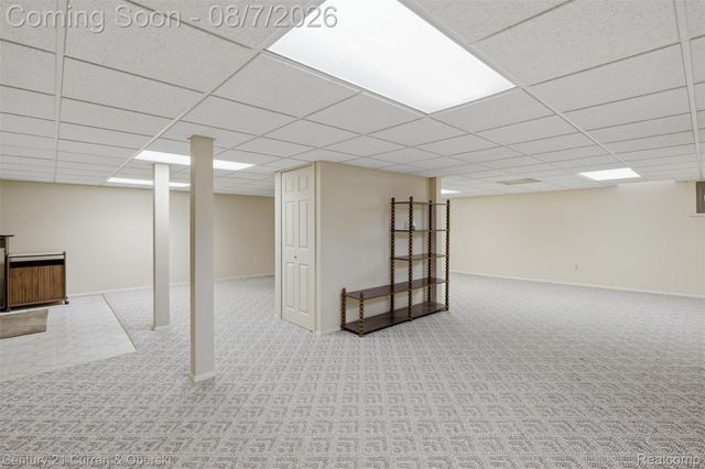 19176 Fairlane Court, Livonia, MI 48152