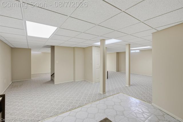 19176 Fairlane Court, Livonia, MI 48152